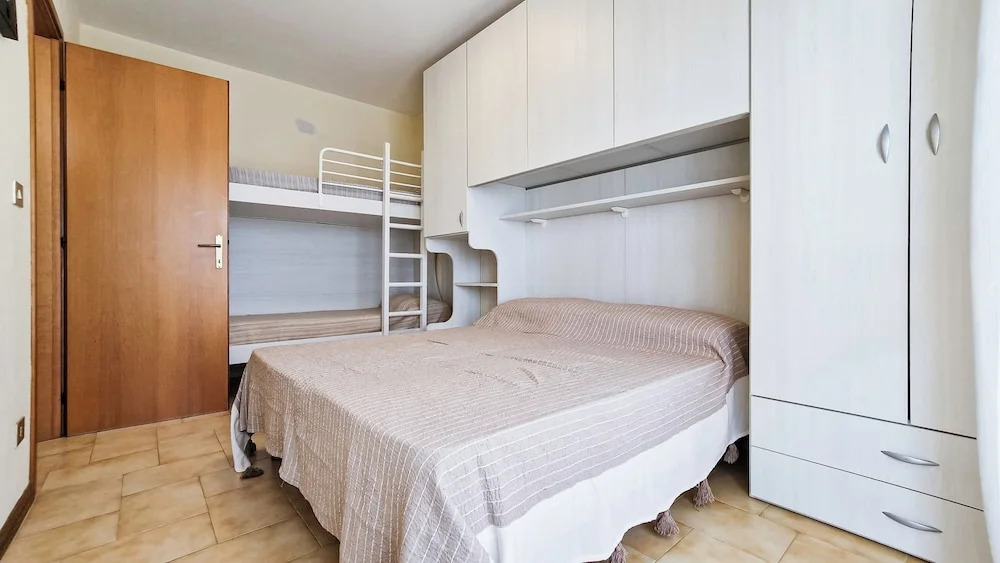 Peaceful Seaside Flat With Pool in Bibione