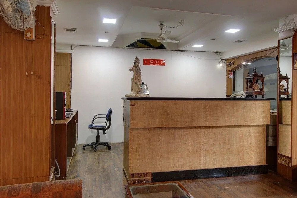 Treebo Surya Yatri Niwas