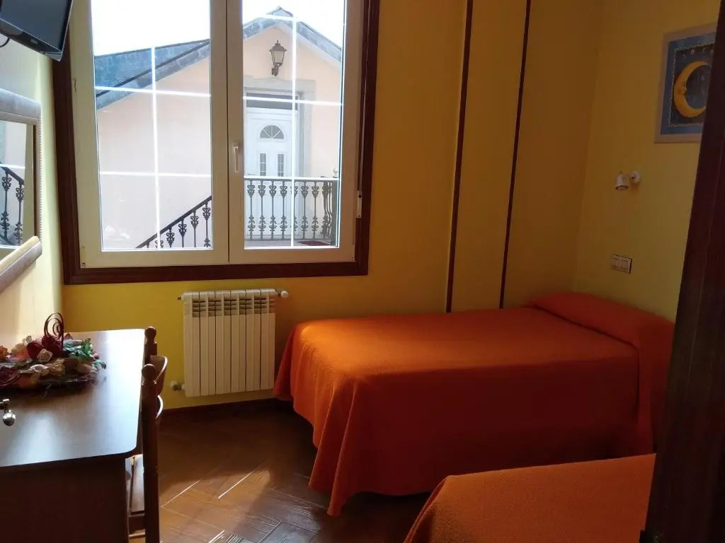Hostal Residencia Bahía