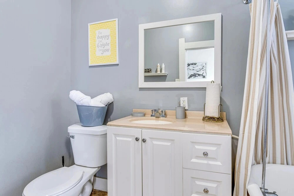 Walk Everywhere! Sleek Fountain Square Stay