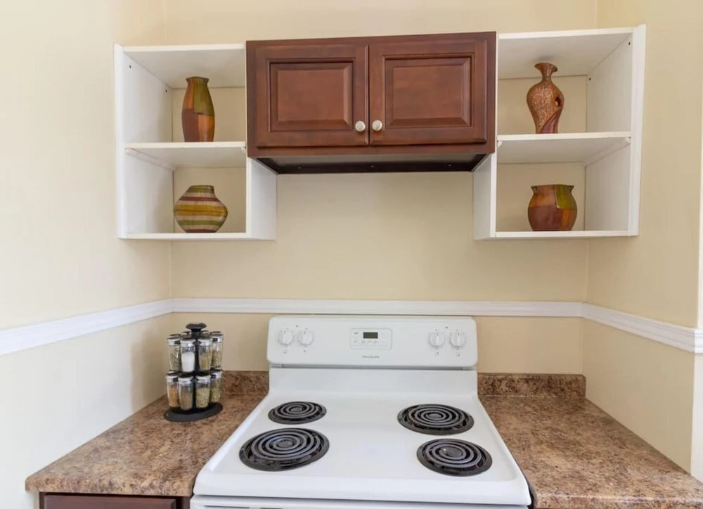 Cozy 3-bdrm in Uptown Saint John w Parking Coffee