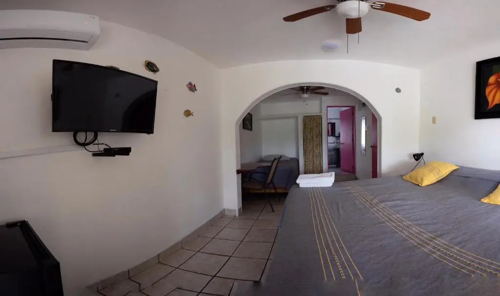 Amigos Hotelito