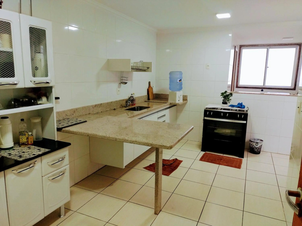 Cobertura c/ vista para o mar e montanhas, churrasqueira, 4 quartos 2 Vg garagem
