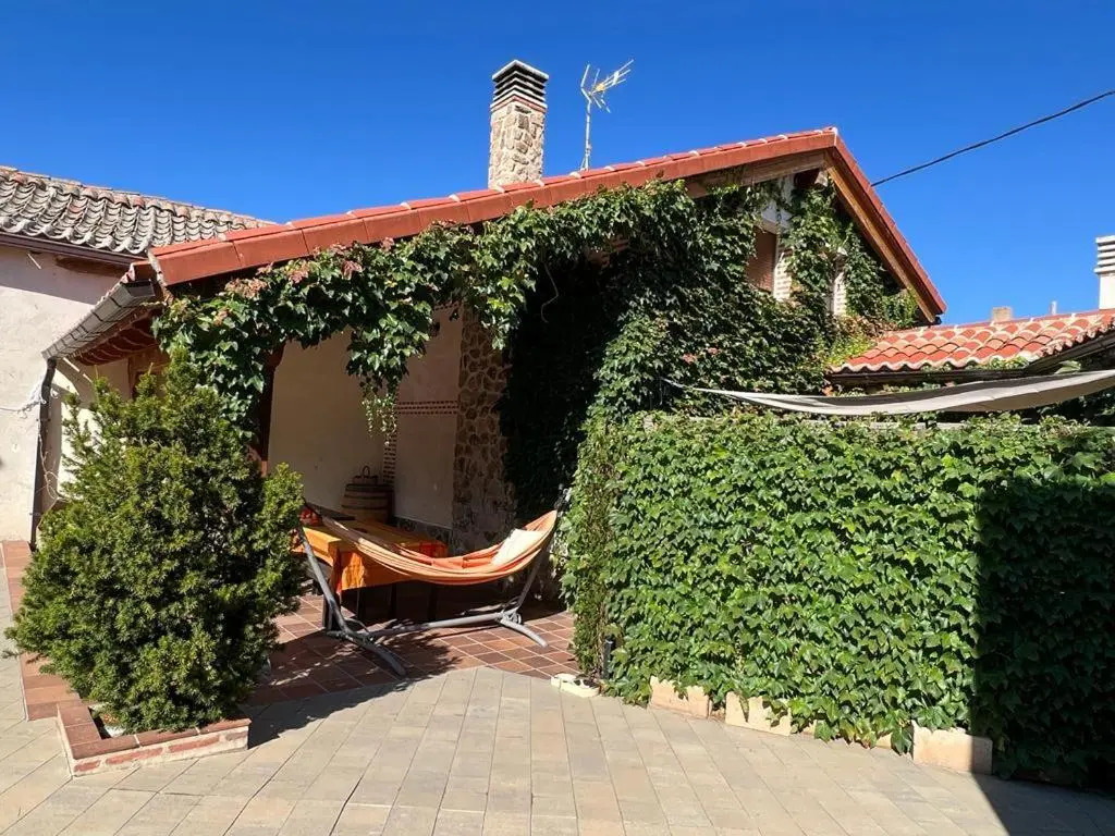 Casa Rural "Hazanas" Adanero