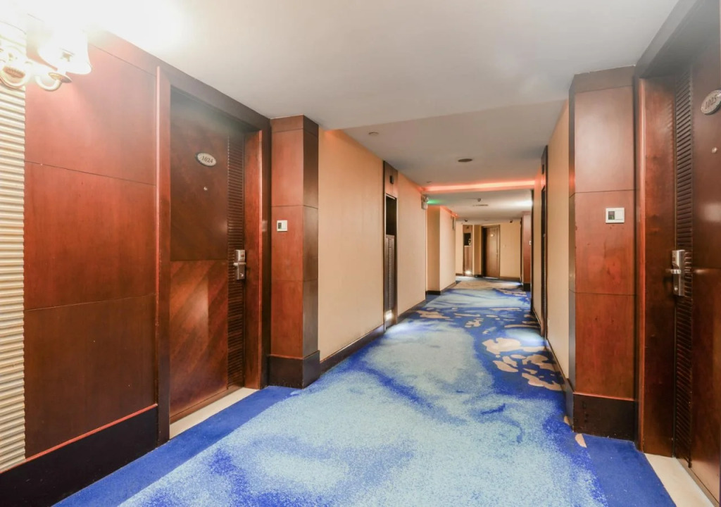 CP Peninsula Hotel