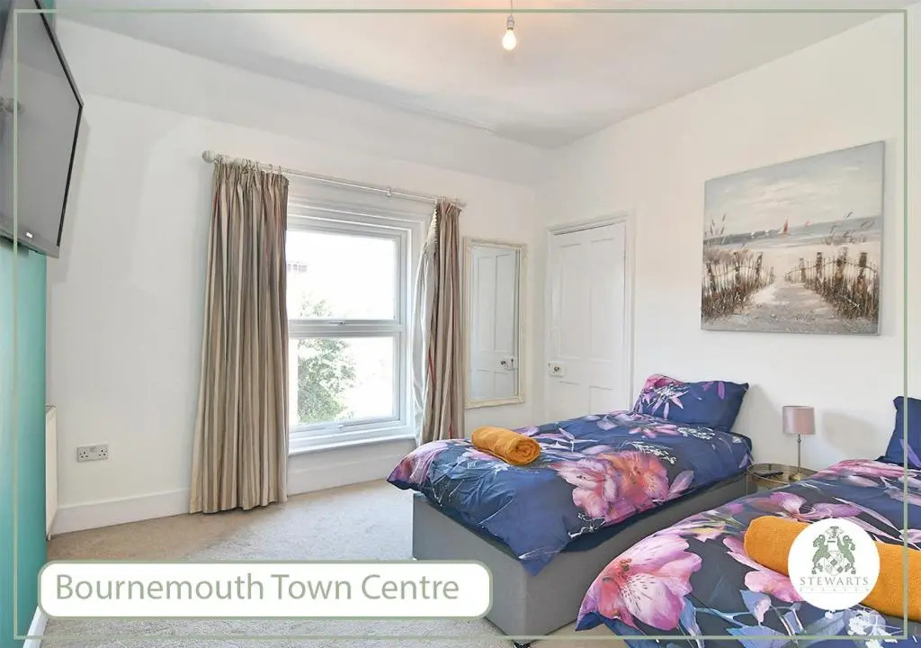 Town Centre House for 6 Guests