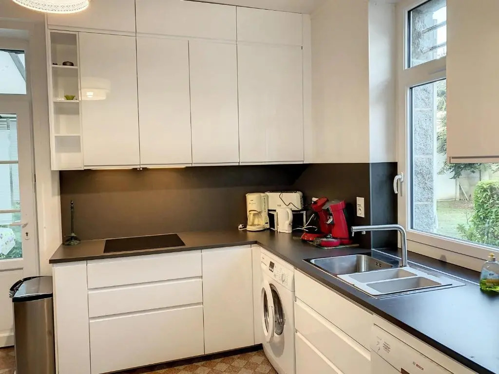 Maison Jullouville, 8 pièces, 11 Personnes - FR-1-361-61