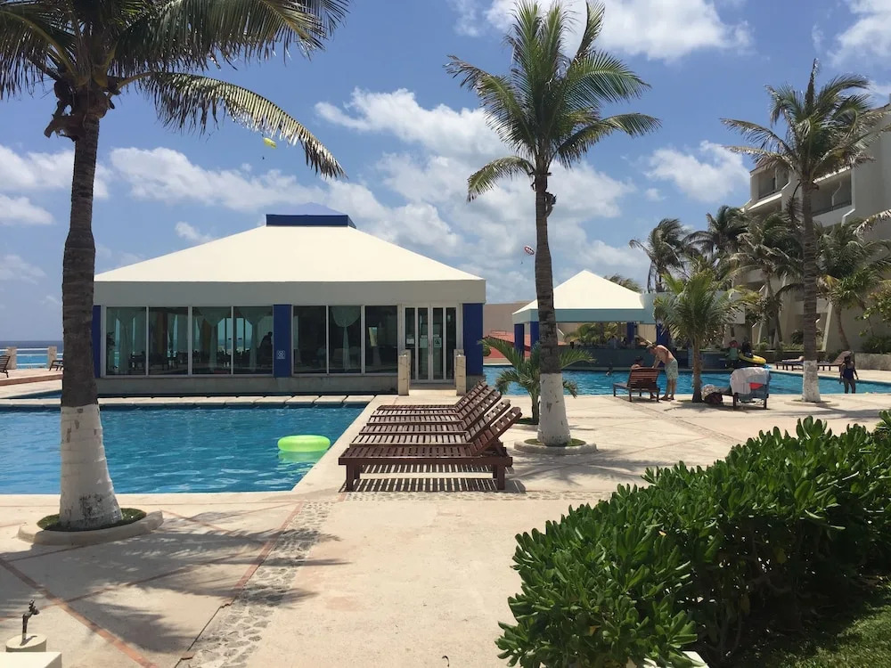 Beach Front Condos in Hotel Zone