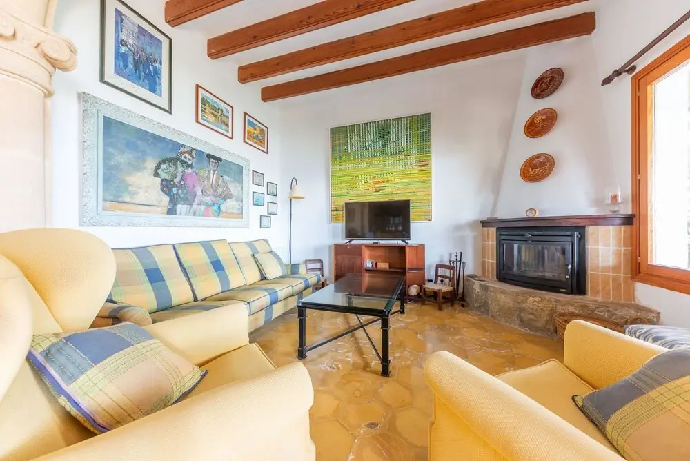 Can Mir in Mallorca With 4 Bedrooms and 3 Bathrooms