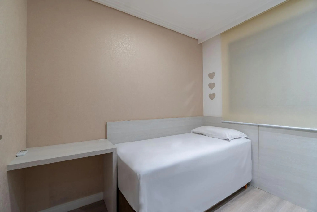 Punta Blu Residence, Apartamento Alto Padrão no centro de Bombinhas - 4 dorm