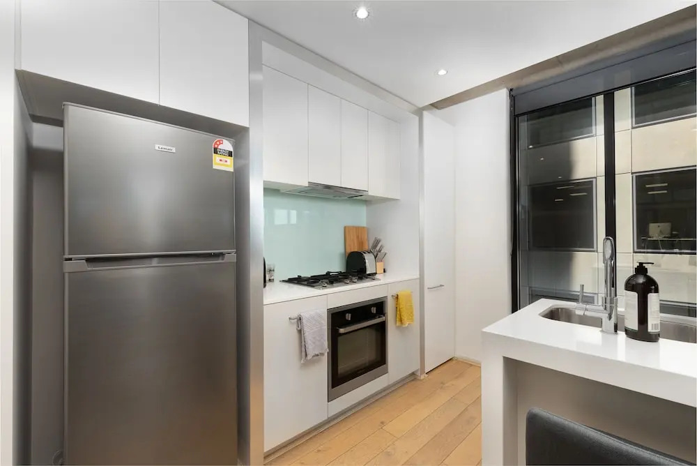 568 St Kilda Road Apartments by TWIG