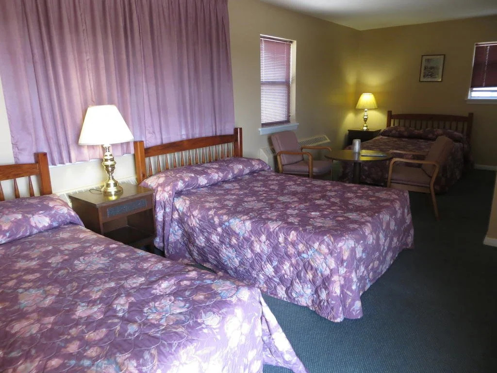 Riverview Motel