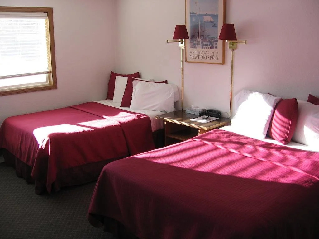 Trail Motel