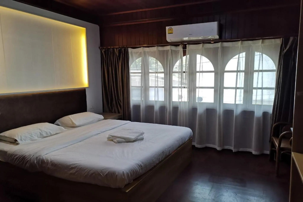 OYO 822 Thai Sabai Hotel