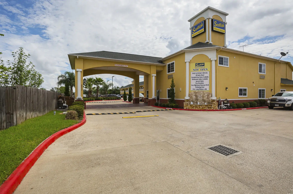 Scottish Inn and Suites Baytown Tx