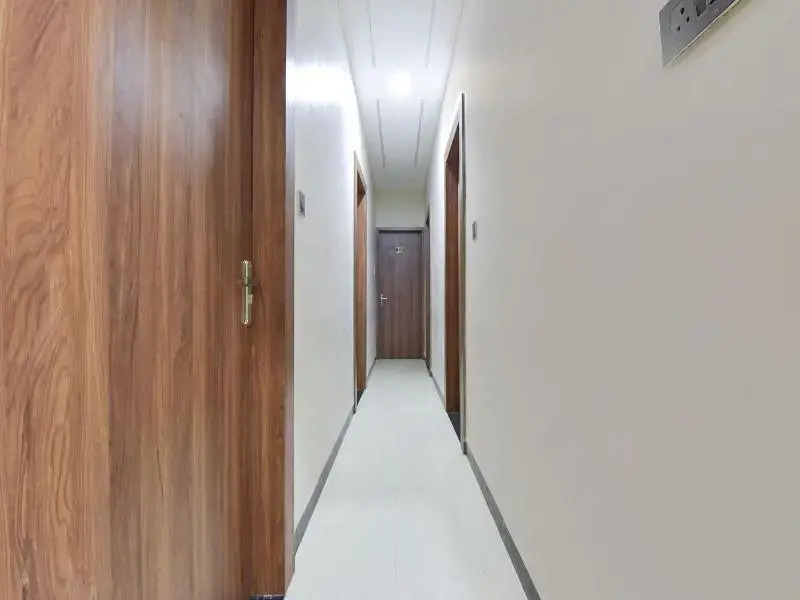 Fabhotel Utsah