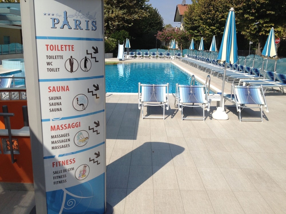 Hotel Paris Resort