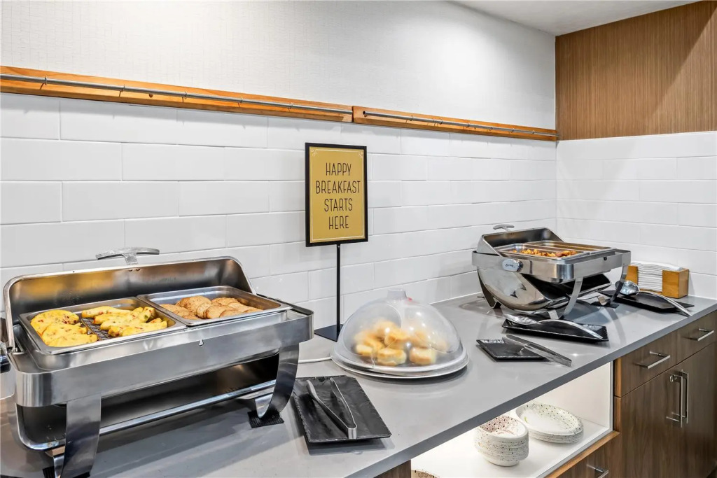 Hampton Inn & Suites Farmington