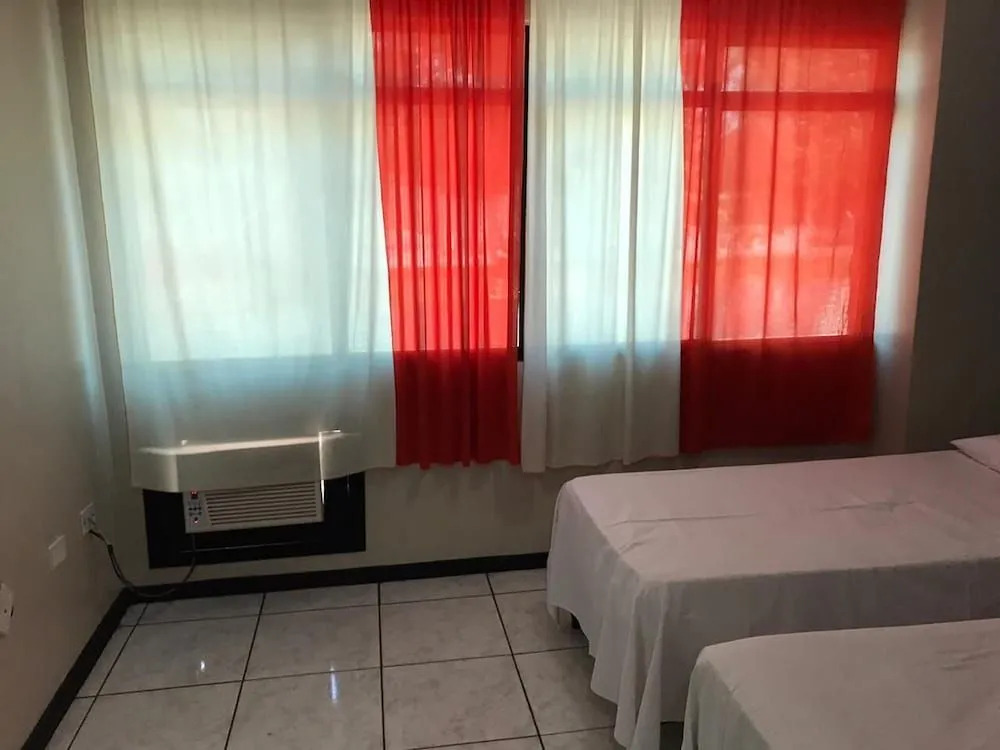 Carol Palace Hotel