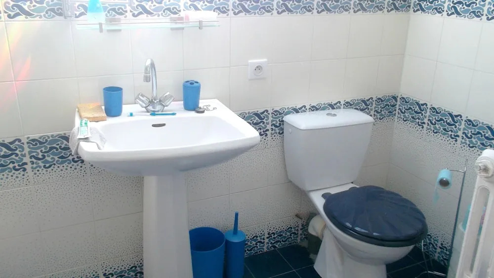 House With 4 Bedrooms in Treffiagat, With Wonderful sea View, Enclosed Garden and Wifi - 2 km From the Beach