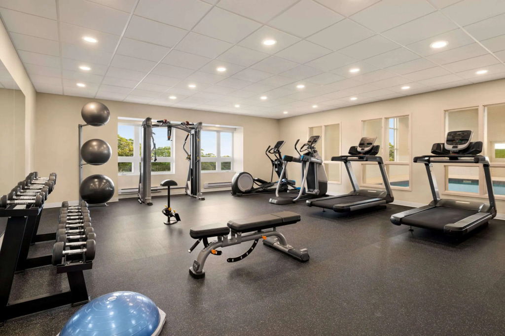 Microtel Inn & Suites by Wyndham Aurora