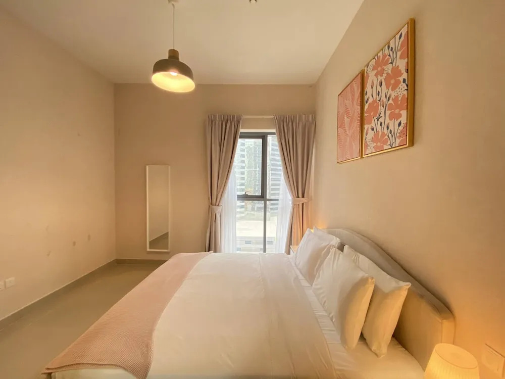Lux BnB Bellevue Tower City  View