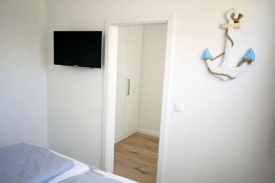 Grosse-Ferienwohnung-3-mit-Meerblick-und-Strandkorb-im-Haus-Seeluft-Duhnen