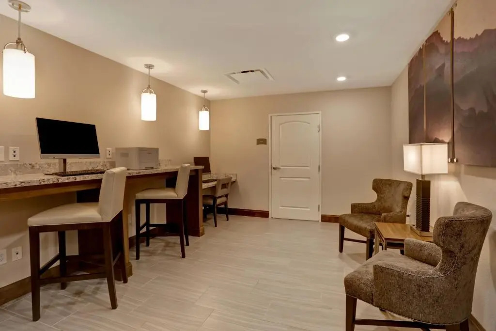 Staybridge Suites - Overland Park - Kansas City S by IHG