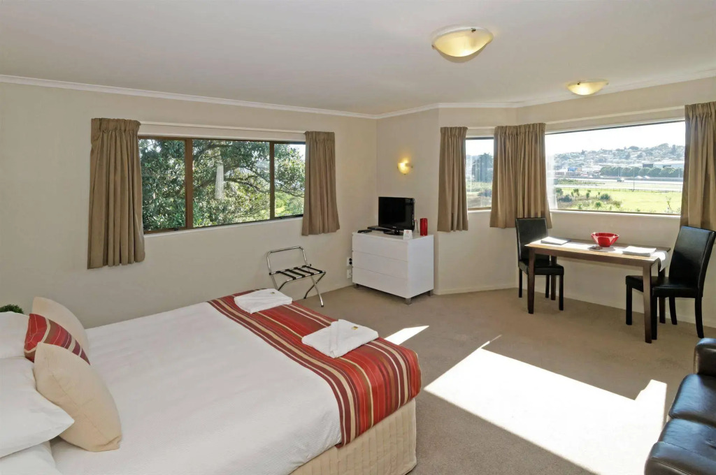 Airport Harbour Motel