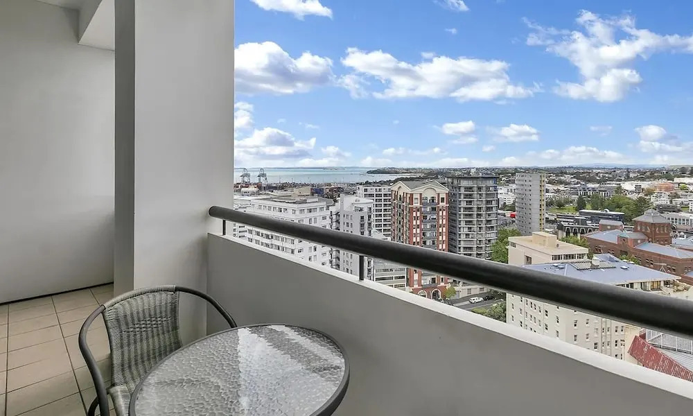 QV Stylish Studio in the City - 897