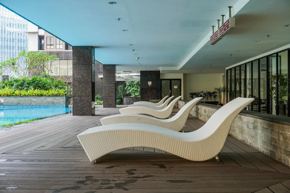 Restful And Cozy Studio Tamansari Semanggi Apartment