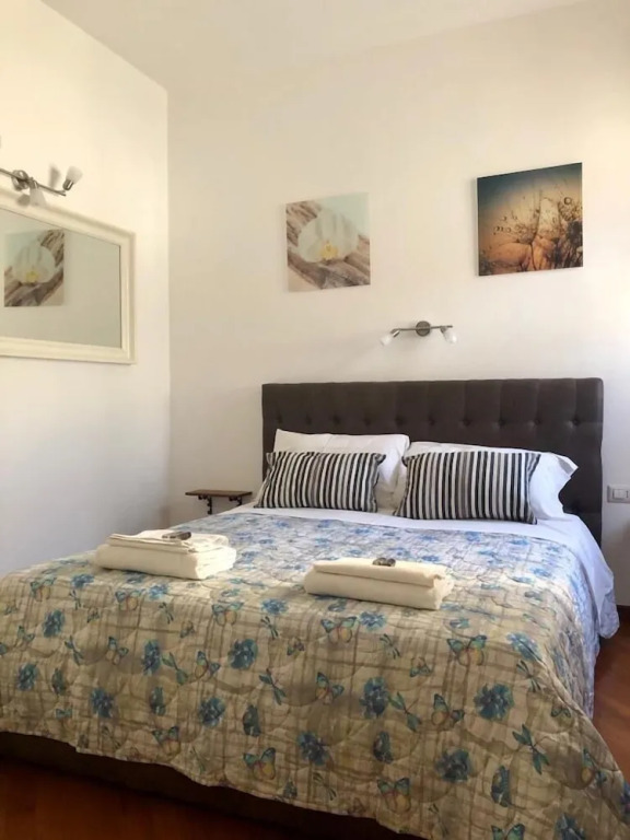 Rihanna Sweet Apartment