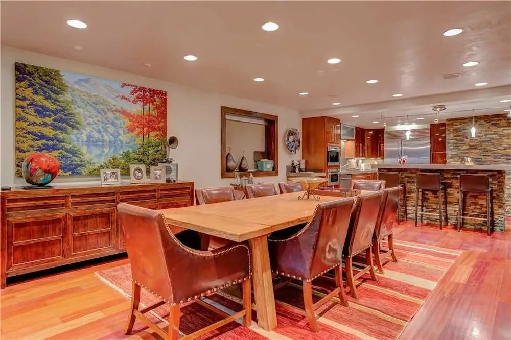 605 Deer Valley Drive 5 Bedroom Townhouse
