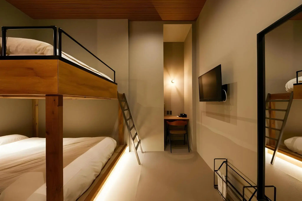 mizuka Imaizumi 2 - unmanned hotel
