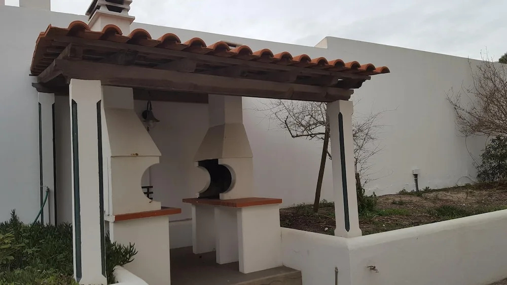 House With 4 Bedrooms in Pedra do Ouro, With Wonderful sea View, Enclosed Garden and Wifi Near the Beach