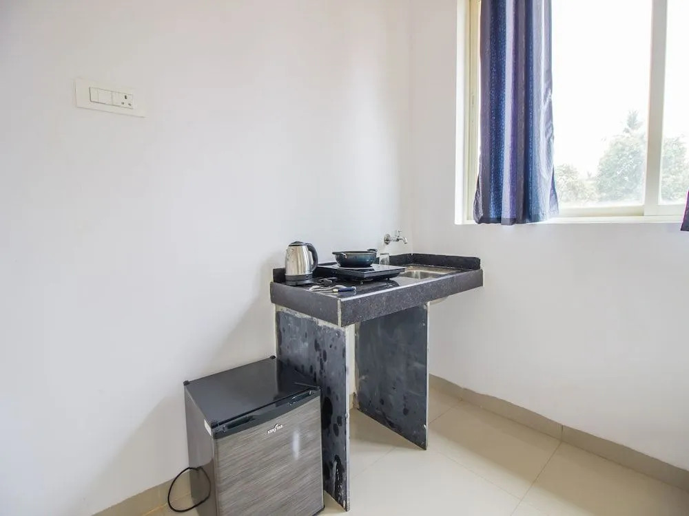 OYO 12873 Home Beach facing Studios Morjim
