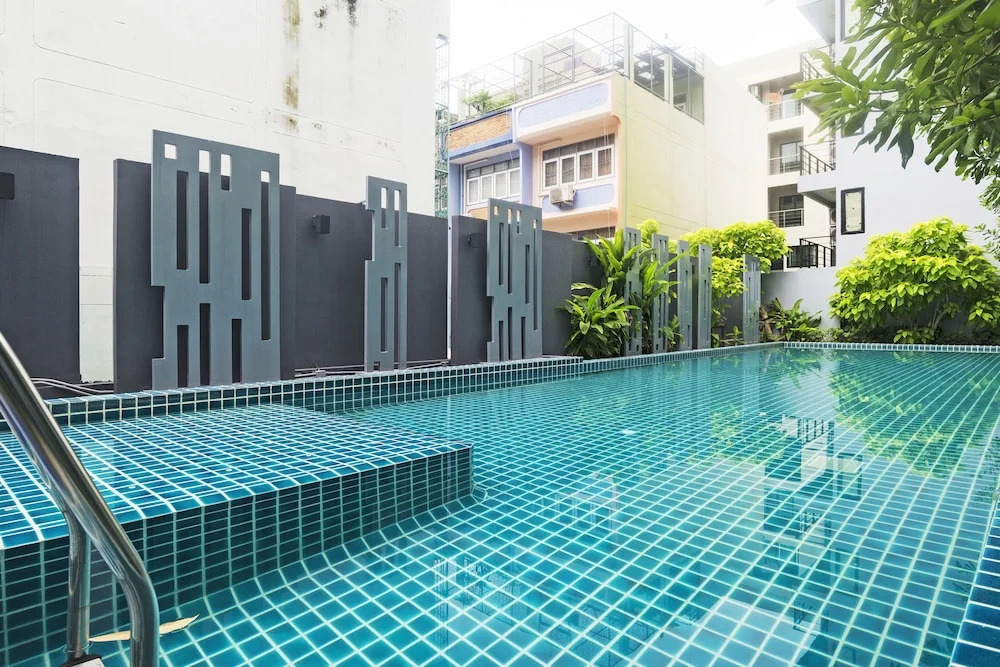 Bangkok Feliz Sathorn-Taksin By Favstay
