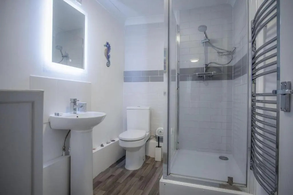 Castle Cove - 1 Bedroom Apartment - Tenby