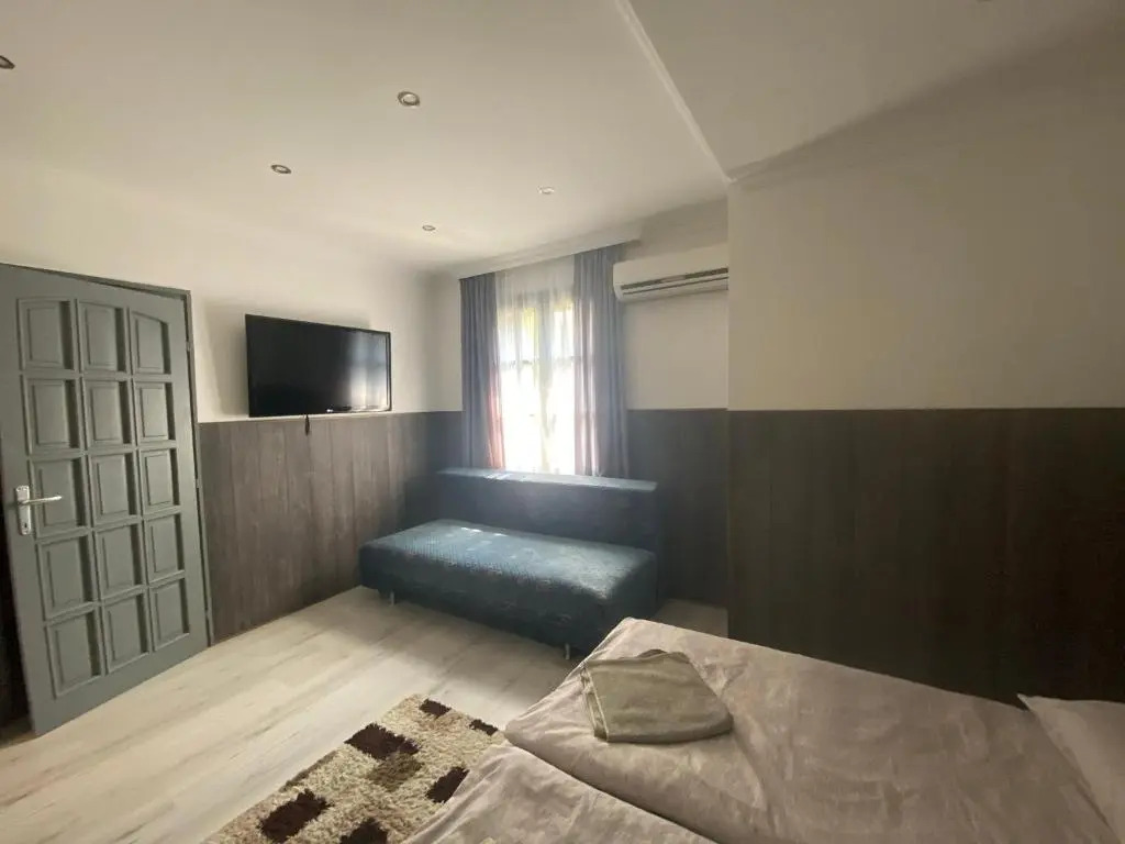 Holiday Apartmanház