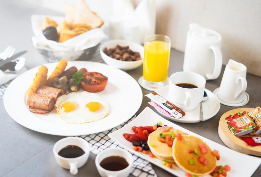 Al Khoory Sky Garden Hotel