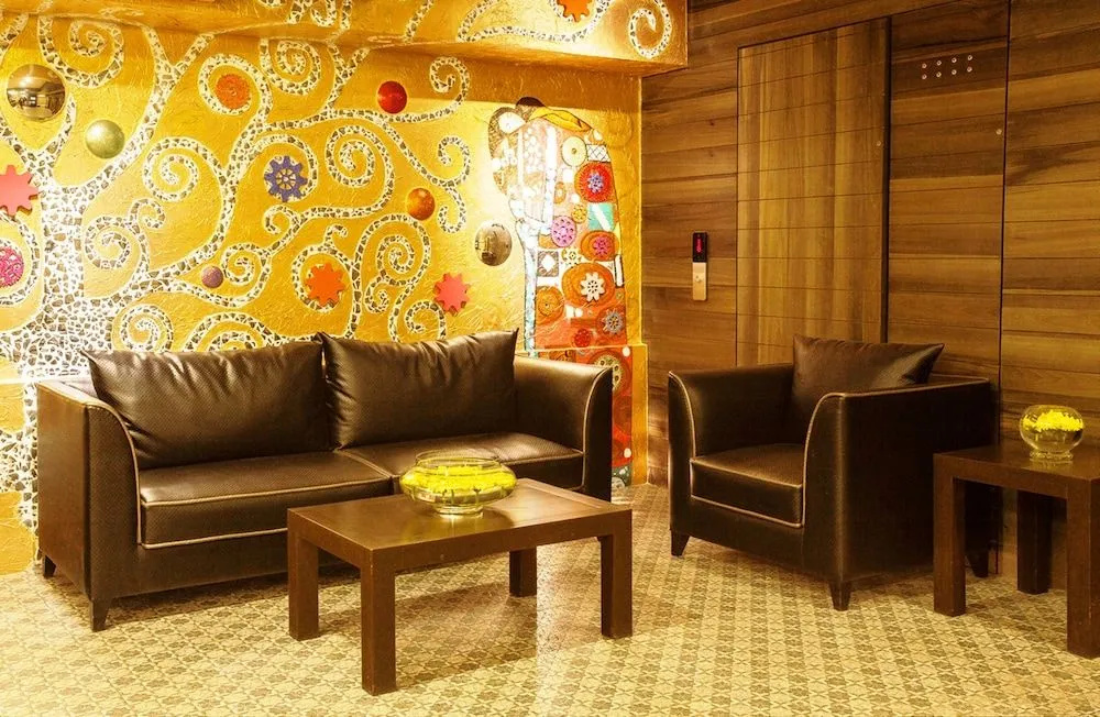 Hotel Mumbai House Airoli, Navi Mumbai