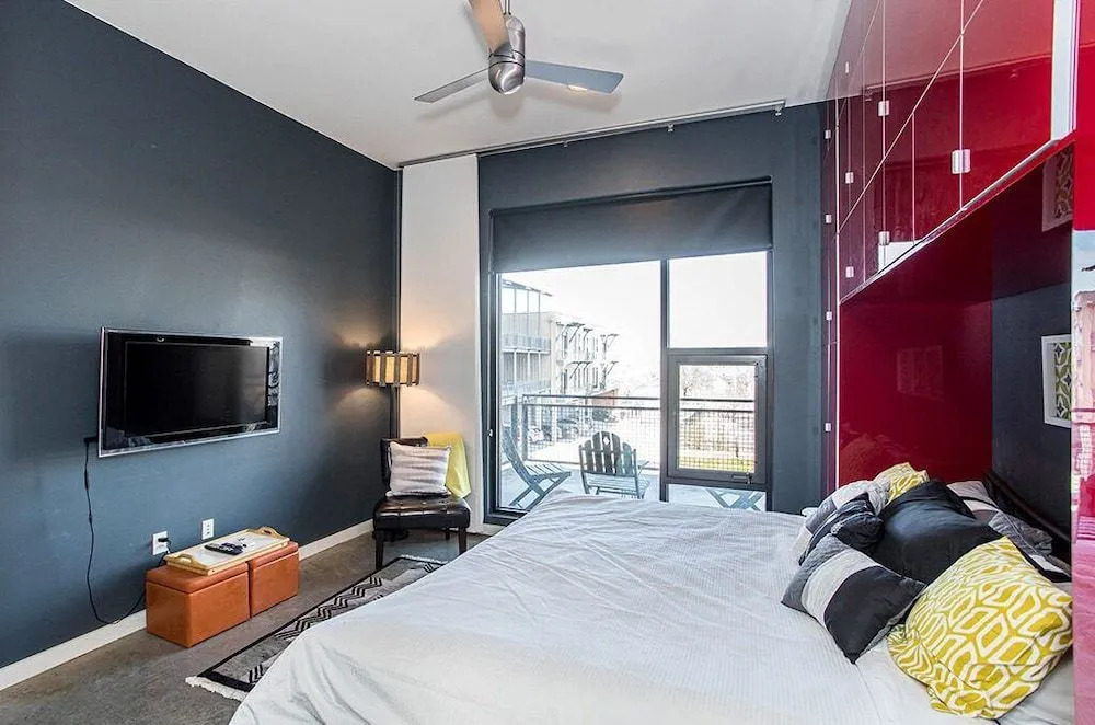 Convenient Condo Near Zilker & Barton Springs!