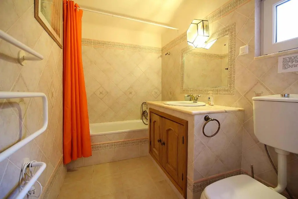 Casa Bruella - Walk to beach Pool WiFi and BBQ