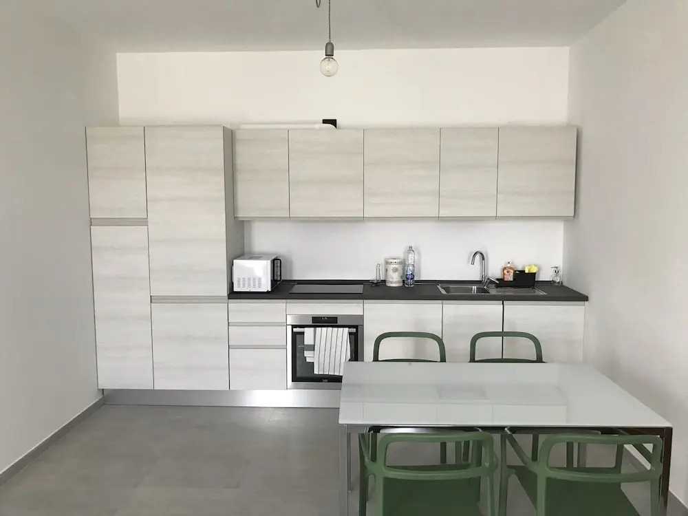 Feel@Home Apartment+Rooms