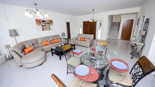 Rent Private Villa 196