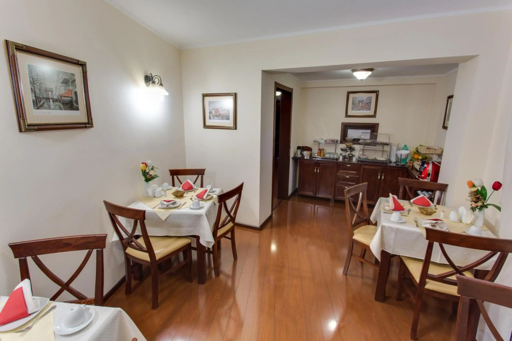 Vila Paris Boutique Hotel