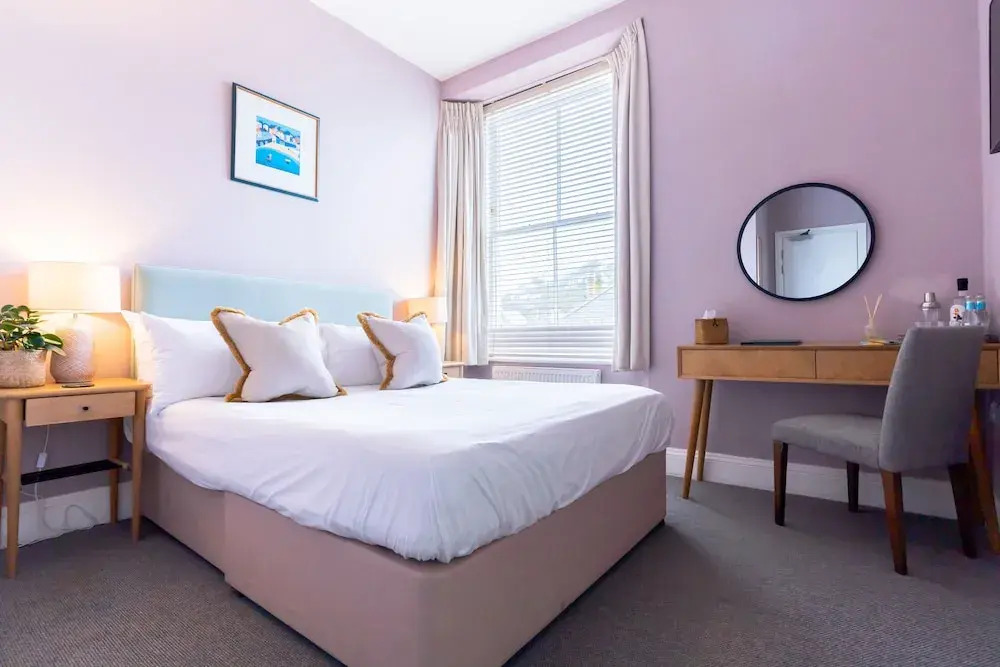 The Godolphin Hotel
