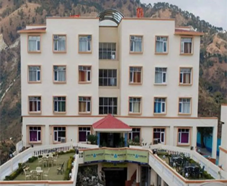Hotel Mountview International