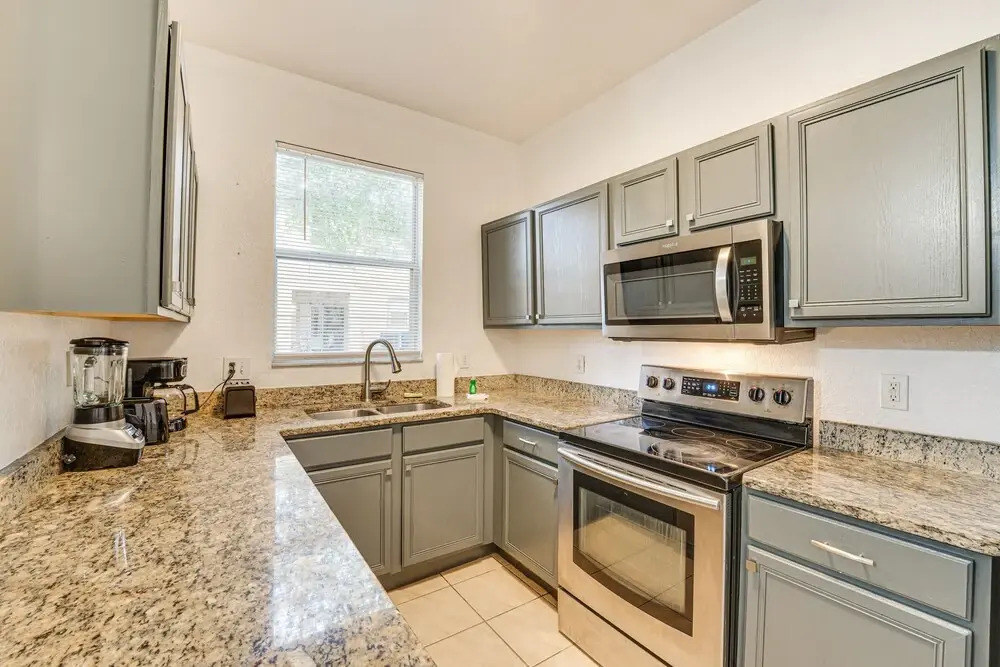 10 Mi to Disney: Regal Palms Resort Townhome