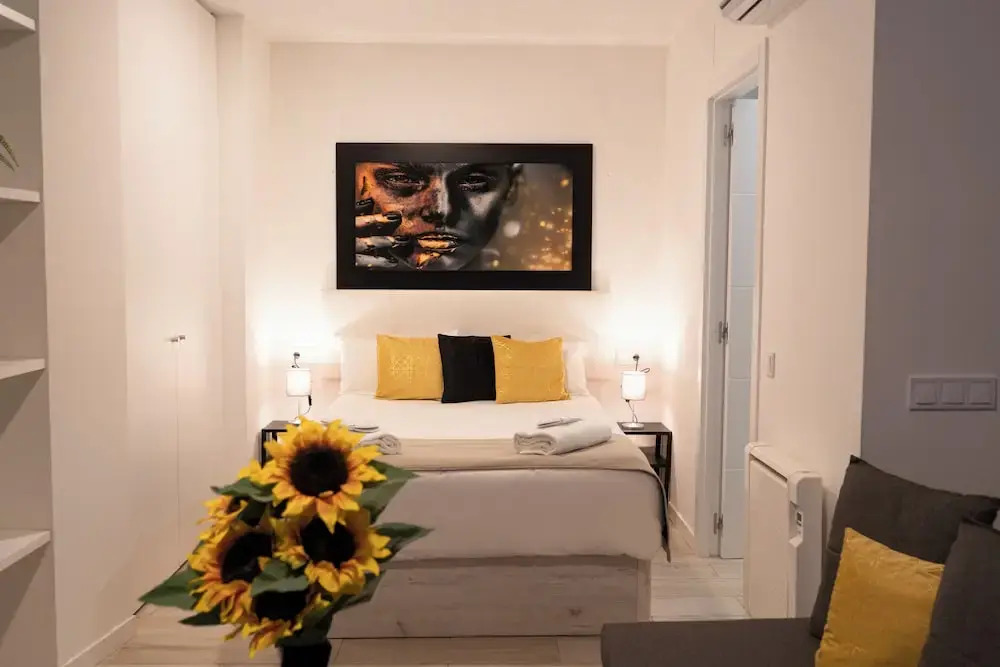 Plaza Castilla Apartments